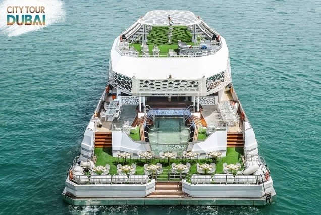Mega Yacht Dinner Cruise Dubai