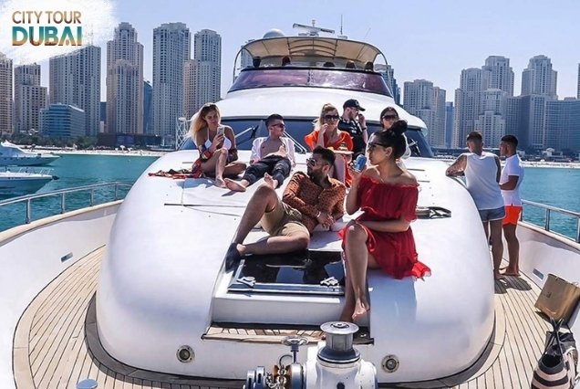 Shared Yacht Tour Dubai